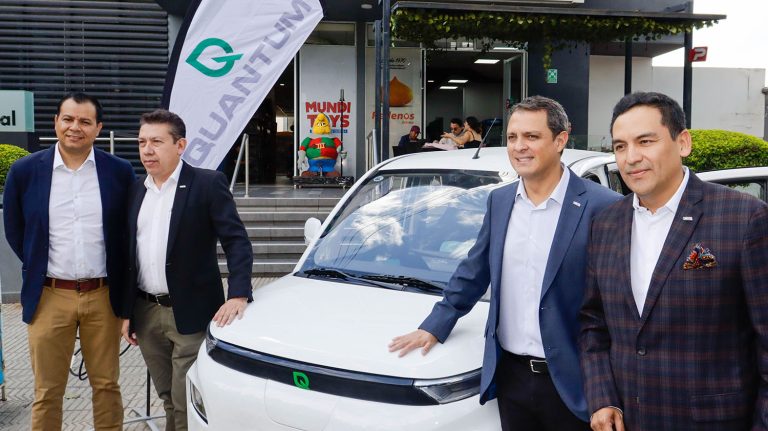 ICAM Y QUANTUM FIRMAN CONVENIO PARA PROMOVER LA MOVILIDAD ELÉCTRICA ENTRE EMPRESAS AFILIADAS