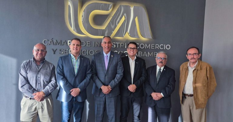 EMBAJADOR DE PANAMÁ VISITA LA ICAM