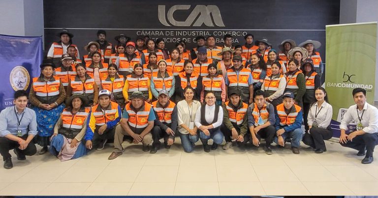 ICAM APOYA TALLER DE MANEJO DE FINANZAS PERSONALES Y AUTOCUIDADO PARA LA ASOCIACIÓN ECORECOLECTORAS
