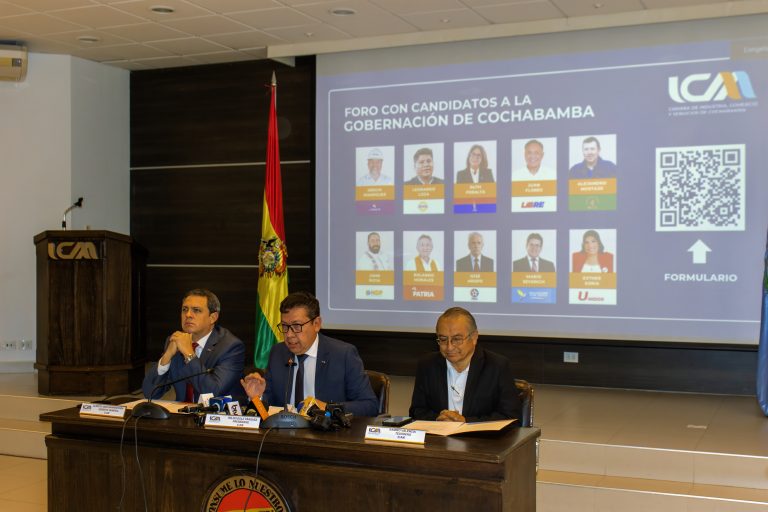 ICAM LANZA FORO CON CANDIDATOS A LA GOBERNACIÓN DE COCHABAMBA