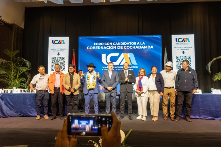 ICAM REALIZA CON ÉXITO FORO CON CANDIDATOS A LA GOBERNACIÓN DE COCHABAMBA