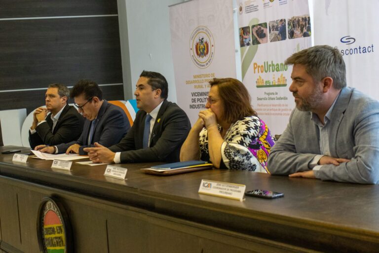 EN ICAM IMPULSAN LA CONSTRUCCIÓN DEL INSTRUMENTO DE ECONOMÍA CIRCULAR